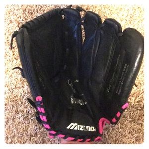Girls softball glove
